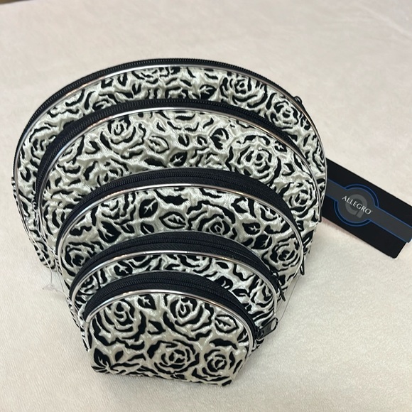 Allegro Handbags - Allegro 5-Piece Rosette Pattern Cosmetic/Travel Bags